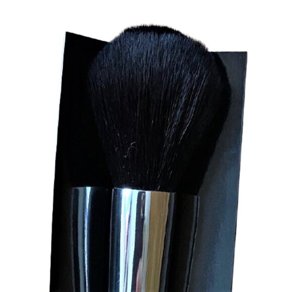 New Studio Makeup bronzer pallette + sculpt  brush - Picture 7 of 9